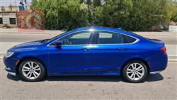 Chrysler 200